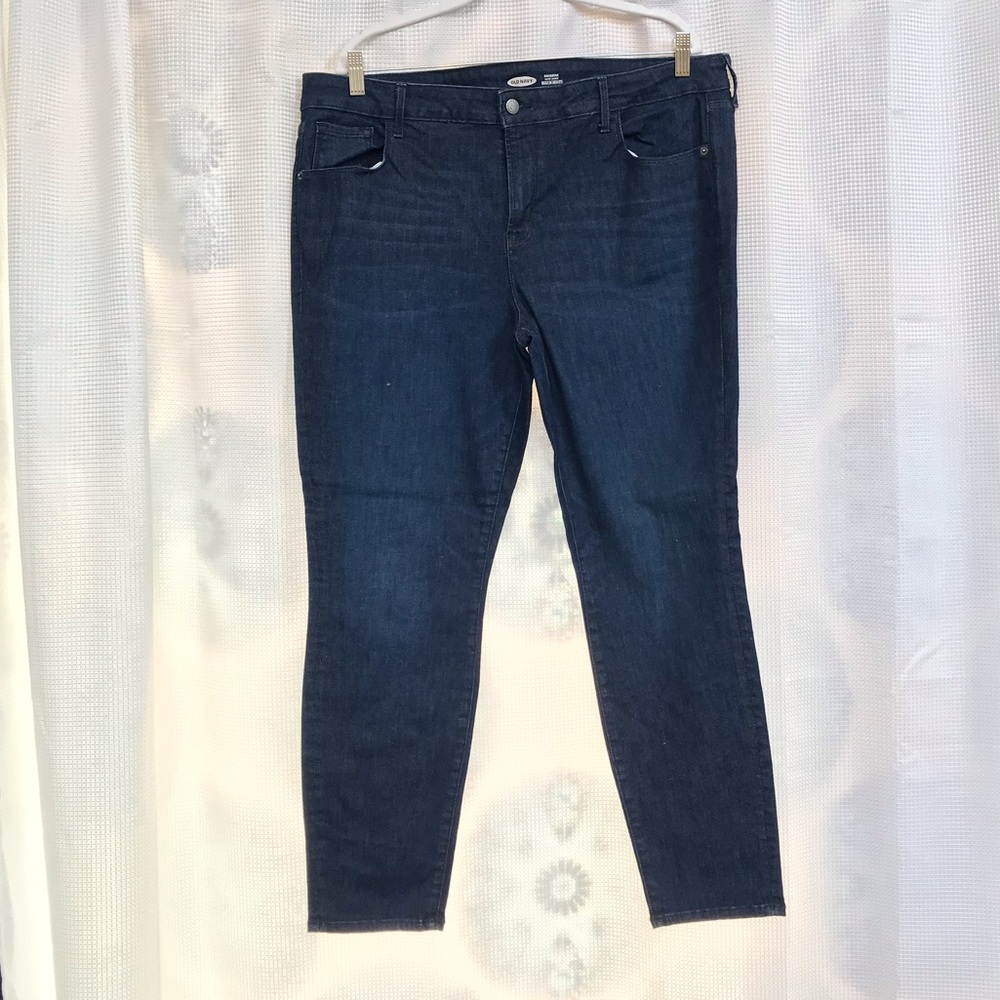 Old Navy Rock Star Super Skinny Jeans